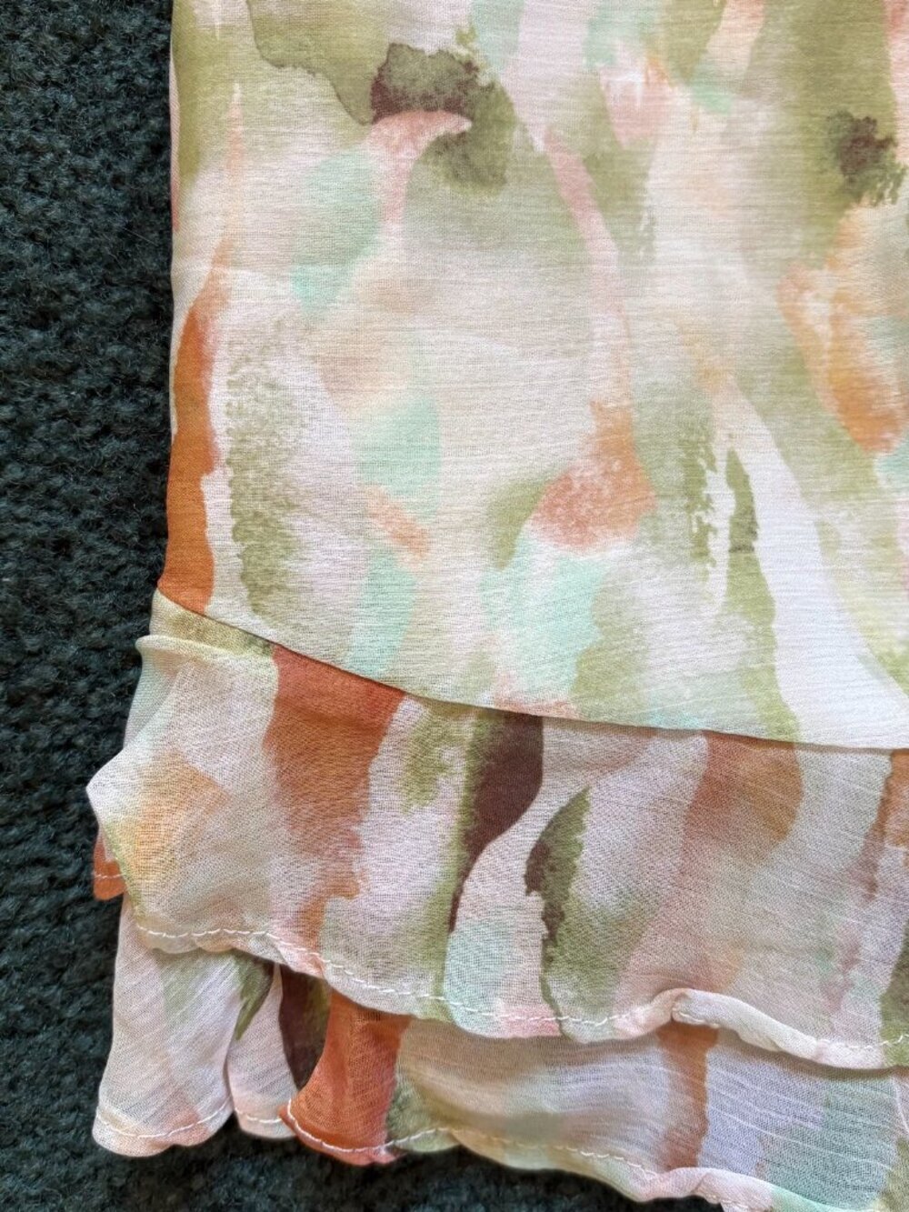 NET Hello Molly Selfie Leslie Floral Puff Sleeve Dress Mini Cut Out Watercolors - Picture 8 of 14